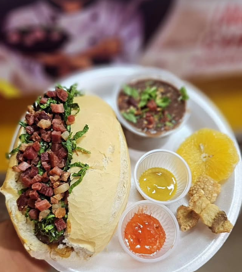 How Much Does It Cost to Eat at the Glória Market Rio? 2 feira da gloria feijoadadoneto1